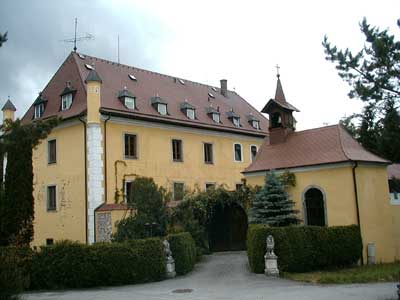 Schlo&szlig; Au an der Traun